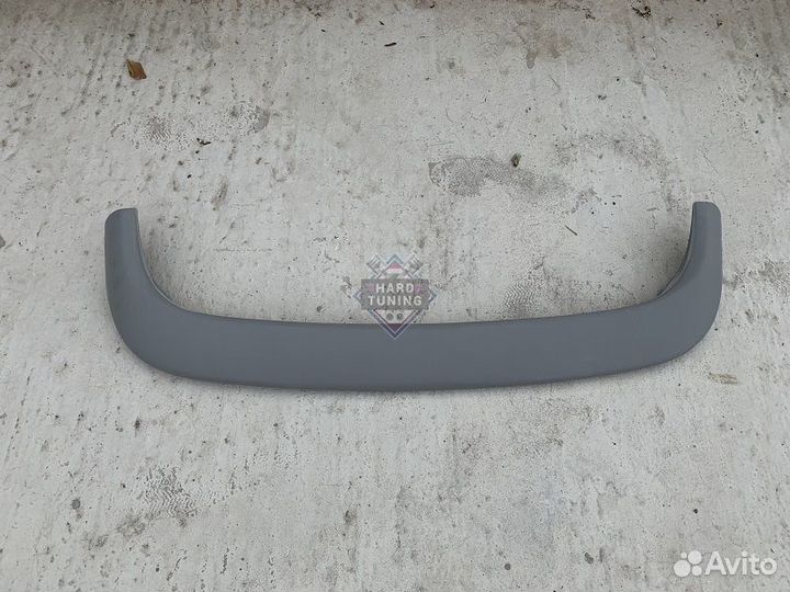 Спойлер на универсал Volkswagen Passat (B5)