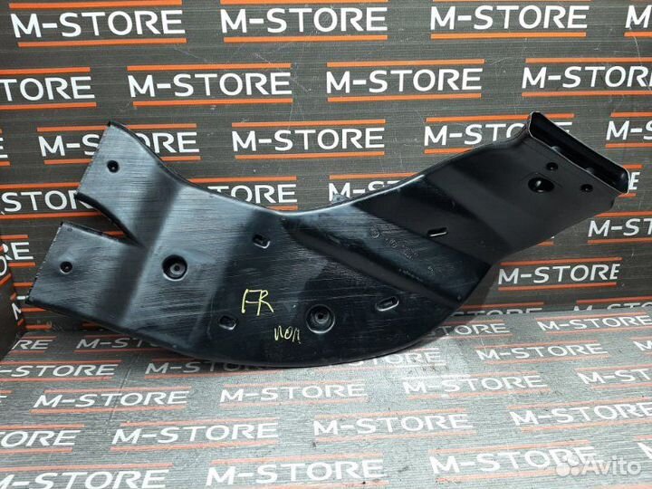 Воздуховод печки передний правый Bmw 5-Series E39