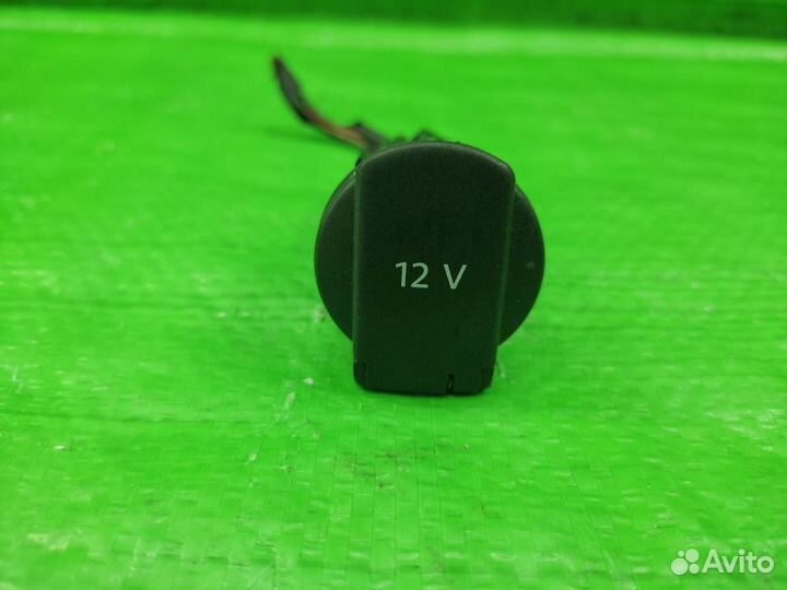 Гнездо прикуривателя VAG