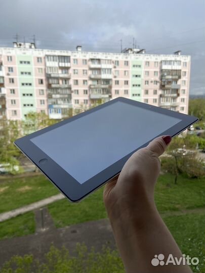 iPad 3 64гб симкарта+вайфай