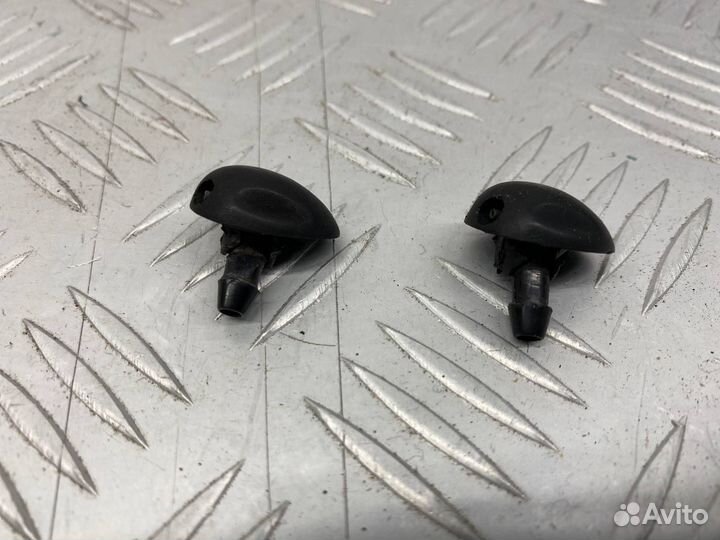 Б/У форсунка омывателя Renault Scenic 1 (Megane)