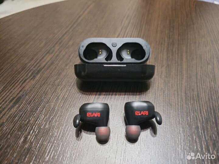 Elari NanoPods Sport беспроводные наушники