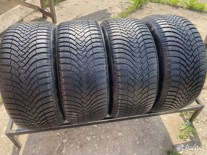 Falken Eurowinter HS01 255/45 R18