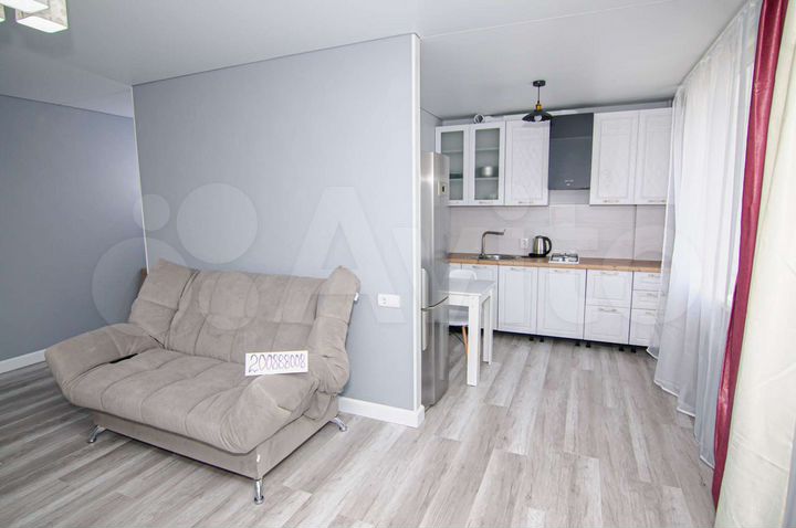 1-к. квартира, 42 м², 1/5 эт.