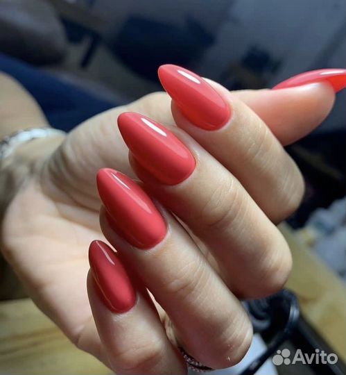 Маникюр,педикюр,брови,ресницы в 4-6 рук в студии