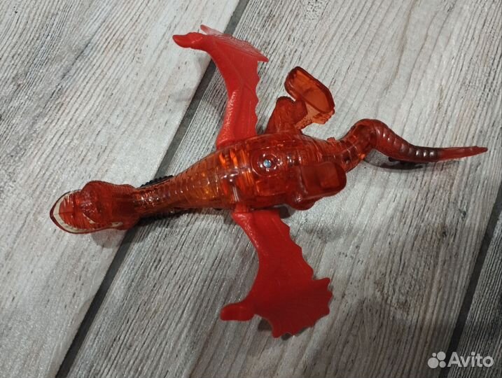 Игрушка Макдональдс дракон Кривоклык