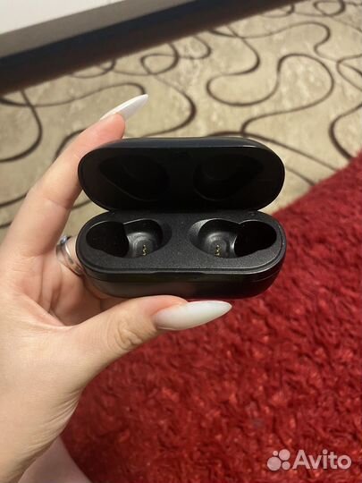 Беспроводные наушники JBl Т100