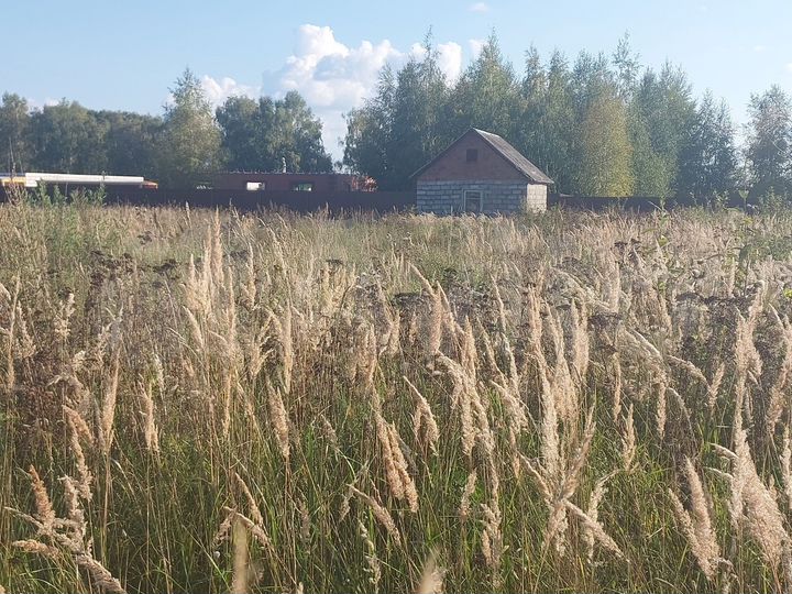 Дом 25 м² на участке 10,7 сот.