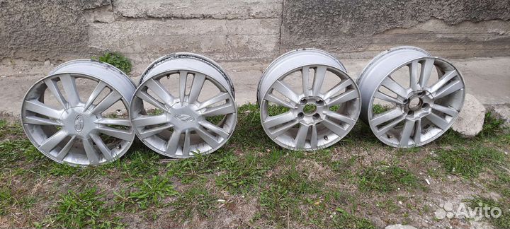 Литые диски r16 на LADA Vesta
