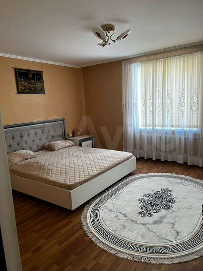 3-к. квартира, 80 м², 4/5 эт.