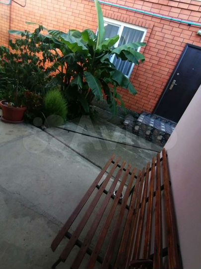 Комната 12 м² в 4-к., 1/1 эт.