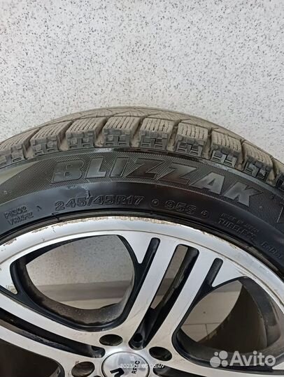 Bridgestone Blizzak VRX 245/45 R17 95H