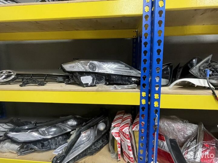 Toyota camry v 70 v75 фары 2021 2018 в идеале