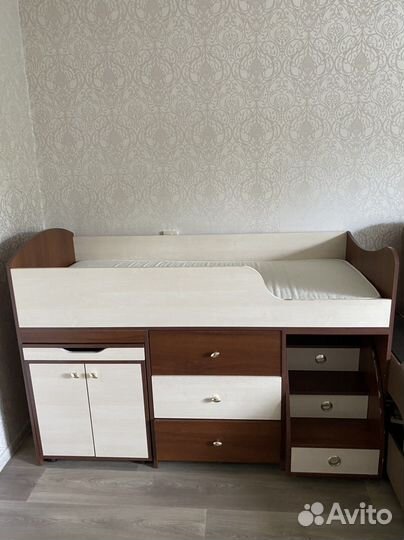 Кровать чердак