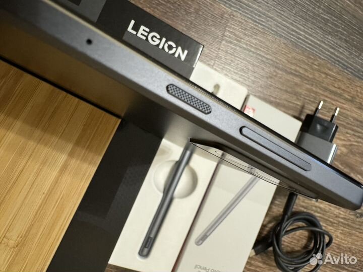 Lenovo Legion y700 2023