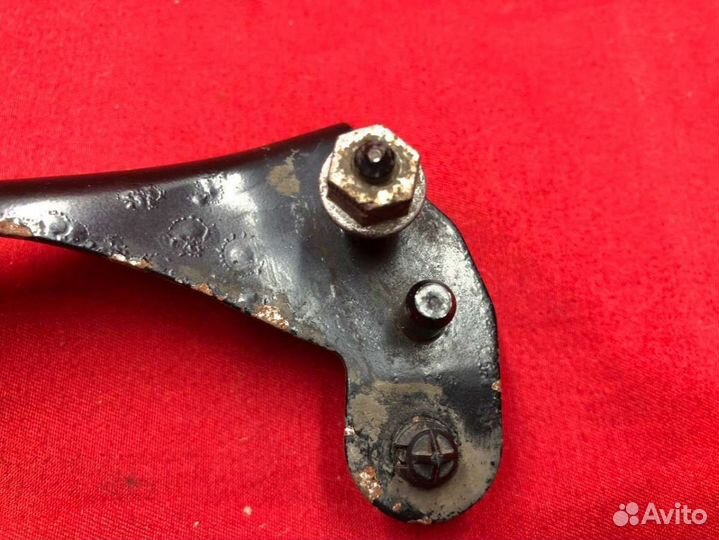 Кронштейн датчика положения кузова A2223200243 Mer