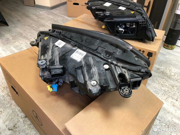 Mercedes w222, передняя Правая фара, оригинал