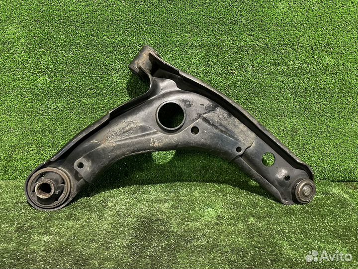 Рычаг передний левый toyota vitz,ractis,porte