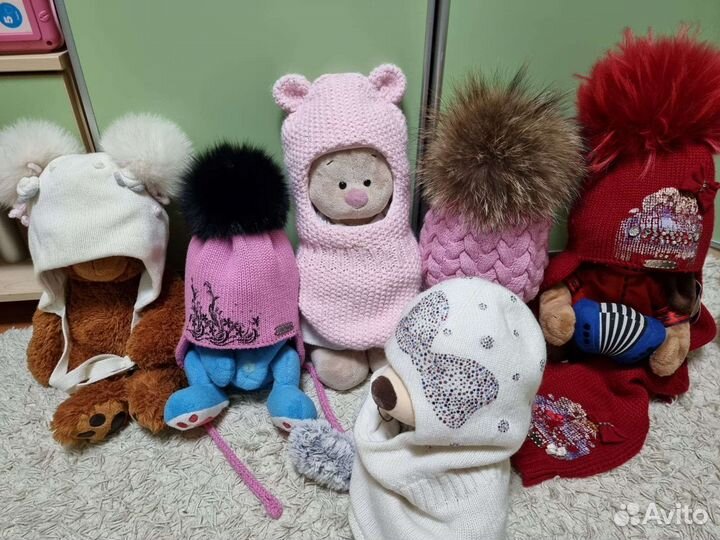 Брендовые шапки с огромными бубенами Joli,Chobi,Mo