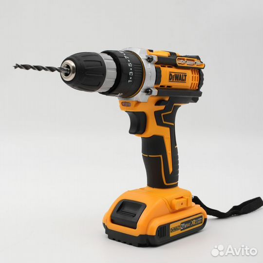 Шуруповерт dewalt 21v с двумя акб и оснасткой