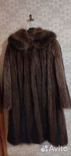 Продам шубу енотовую