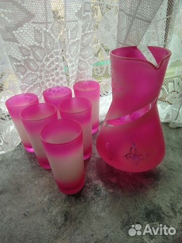 Кувшин и 6 бокалов для сока из цветного стекла