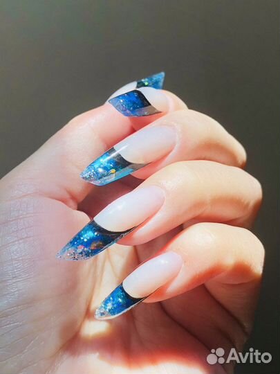 Маникюр педикюр