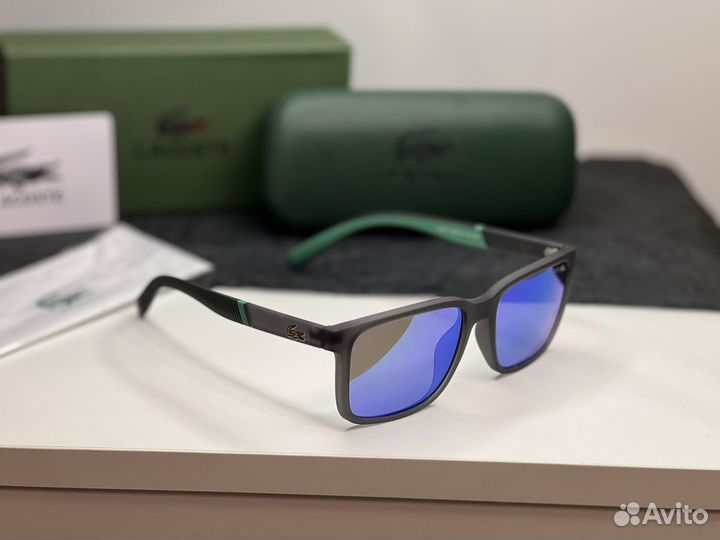 Солнцезащитные очки lacoste с футляром комплект