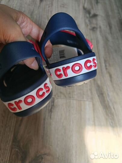 Детские сандалии Crocs J2, новые оригинал 33-34