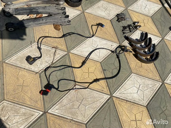 ABS датчики задние на Mercedes W212