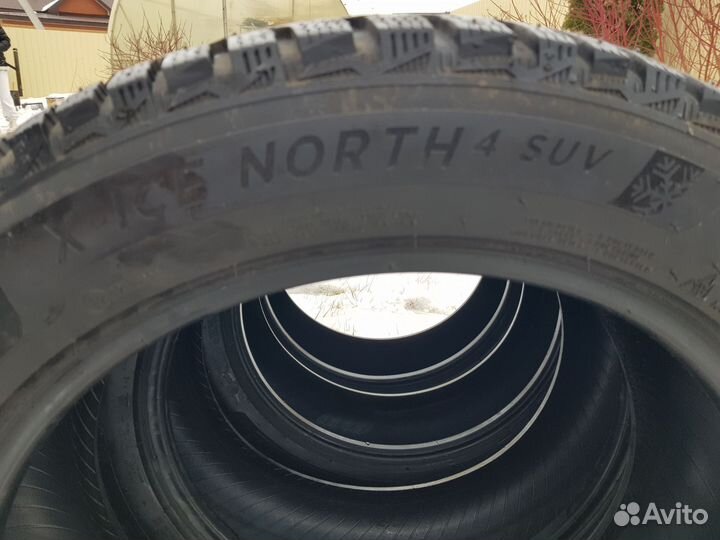 Michelin X-Ice North 4 SUV 235/55 R19