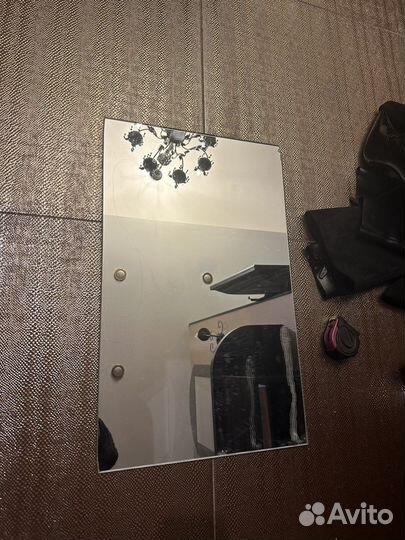 Зеркало без рамы 35*56