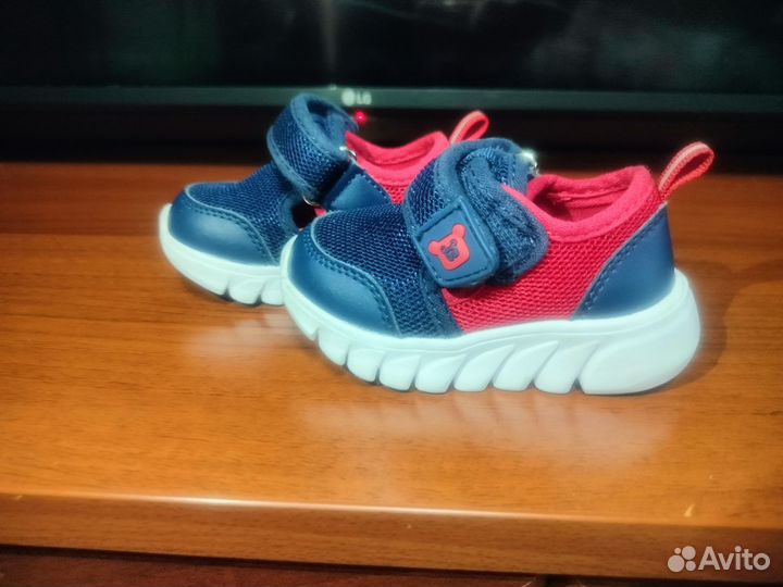 Кроссовки детские для мальчика 20
