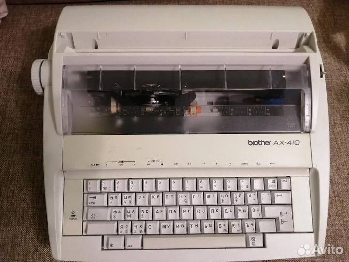 Электронная пишущая машинка Brother AX-410
