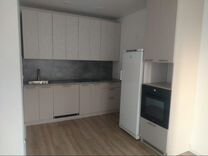 2-к. квартира, 55 м², 4/9 эт.