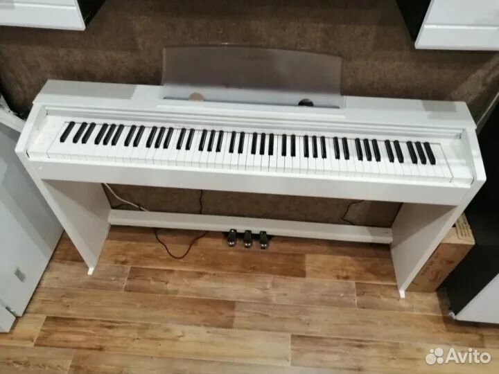 Casio Privia PX-770WE