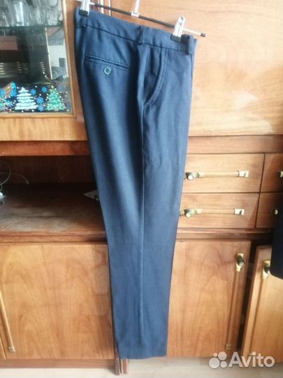 Школьная форма синяя размер. 42,рост 176