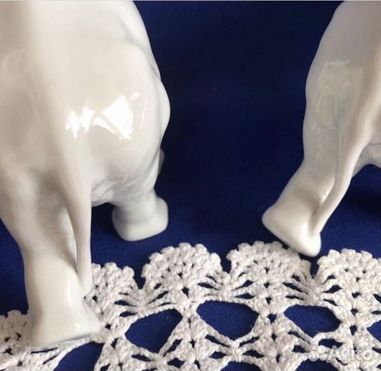 Статуэтка фарфоровая 