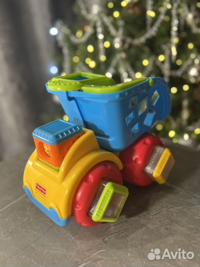 Развивающие игрушки пакетом fisher price