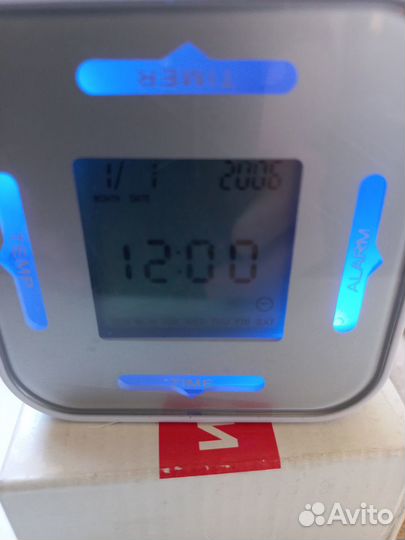 Часы будильник электронный с подсветкой