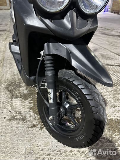 Продается скутер Yamaha
