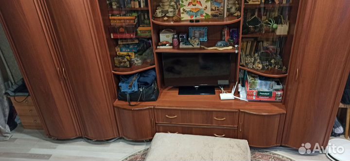 Стенка в гостиную бу