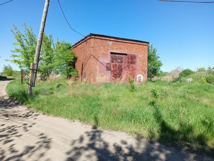 Гараж, > 30 м²