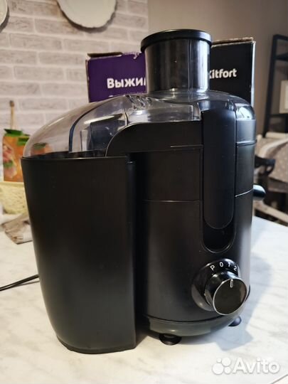 Центробежная соковыжималка kitfort кт-1126
