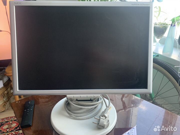 Монитор NEC LCD205wxm