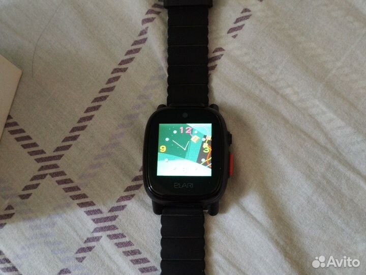 SMART watch elari