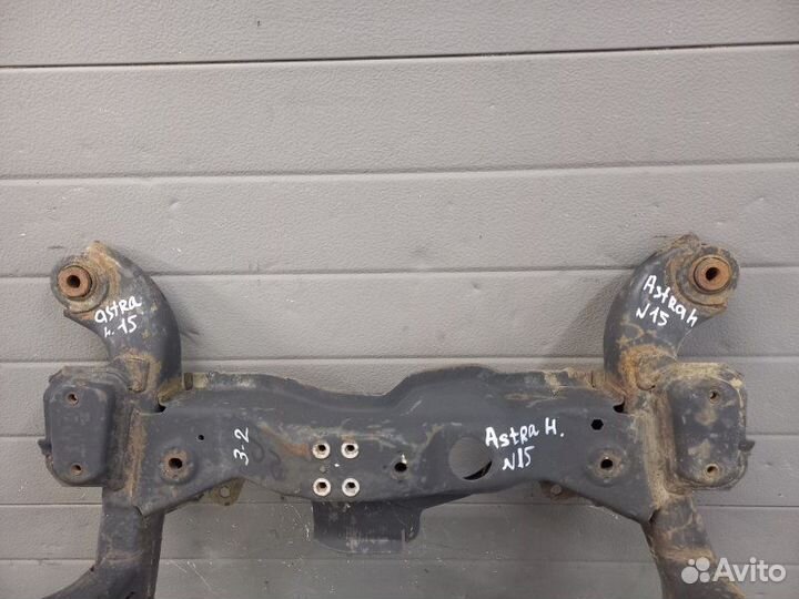 Подрамник передний Opel Astra H