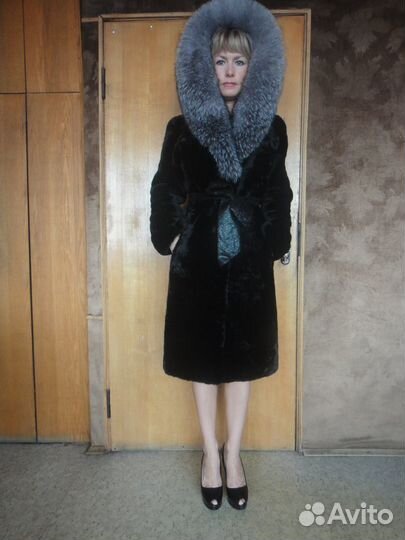 Шуба, воротник из чернобурки