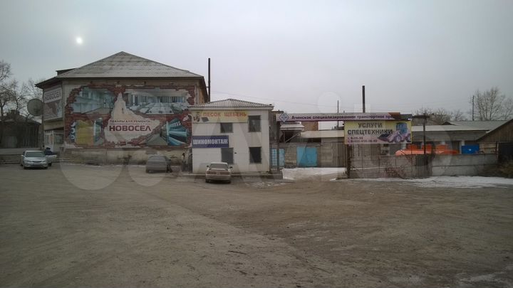 Гараж, > 30 м²