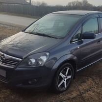 Opel Zafira 1.8 MT, 2011, 285 000 км, с пробегом, цена 835 000 руб.